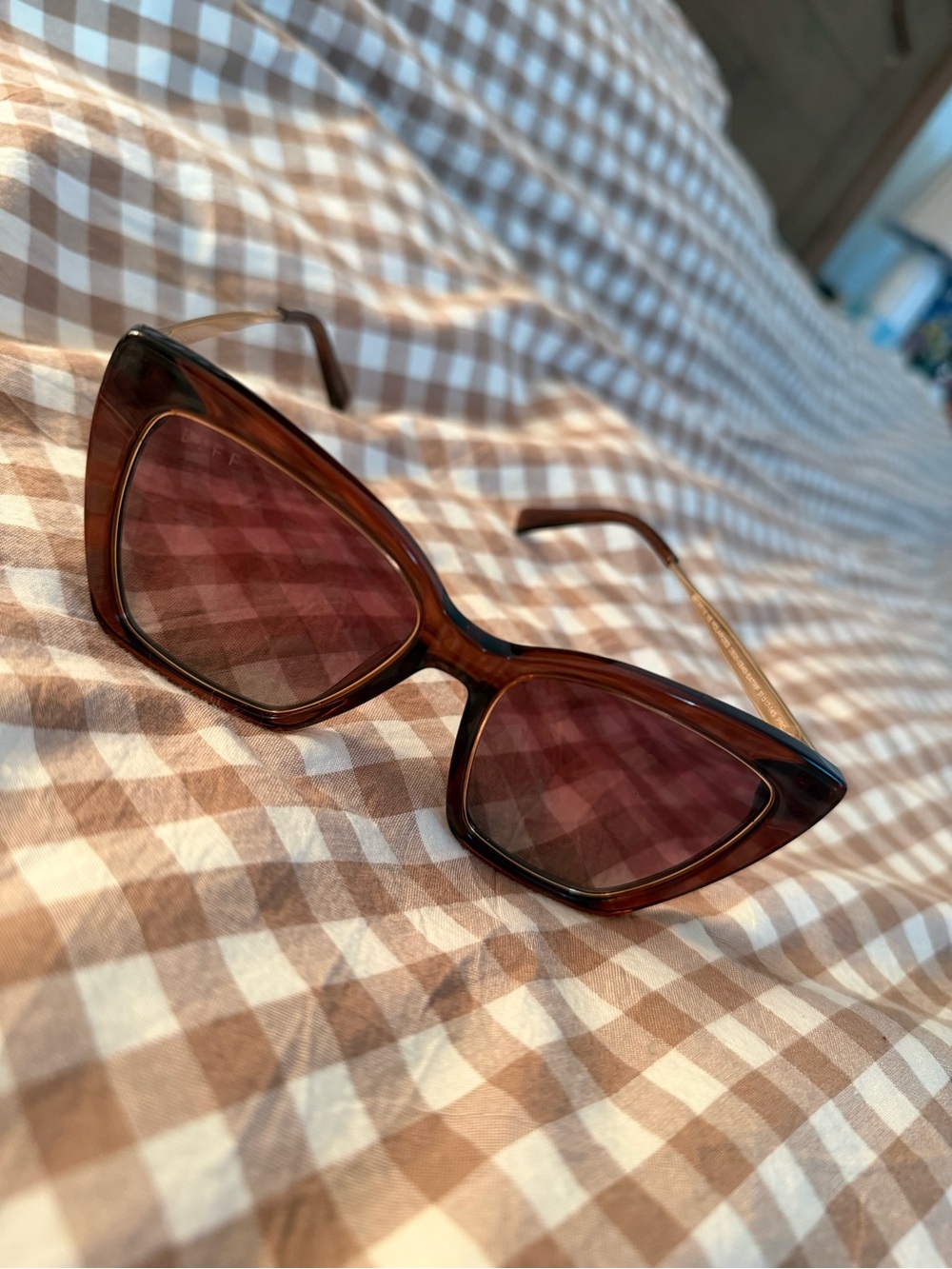 Womens Cat-Eye Sunglasses - Burgundy Lenses